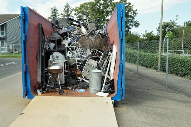 Best Hot Tub Removal  in South Farmingdale, NY
