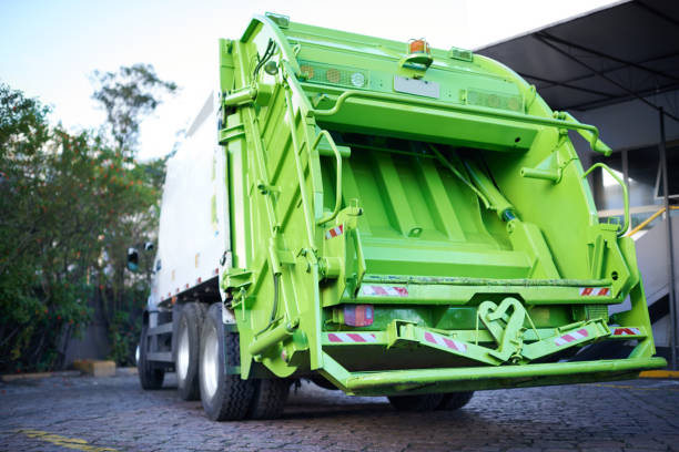 Best Yard Cleanup Services  in South Farmingdale, NY